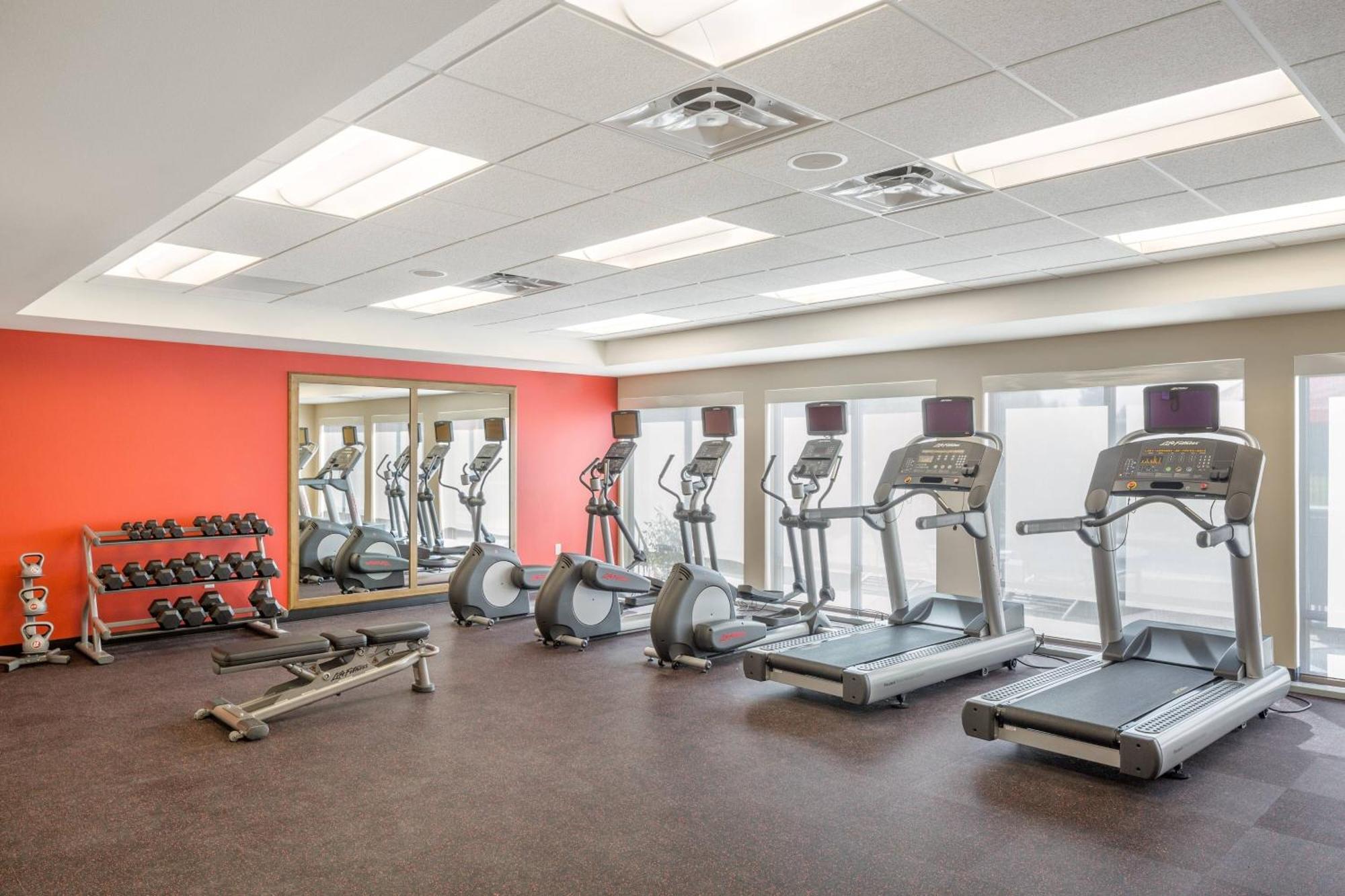 Towneplace By Marriott Suites Portland Vancouver Evergreen Bagian luar foto