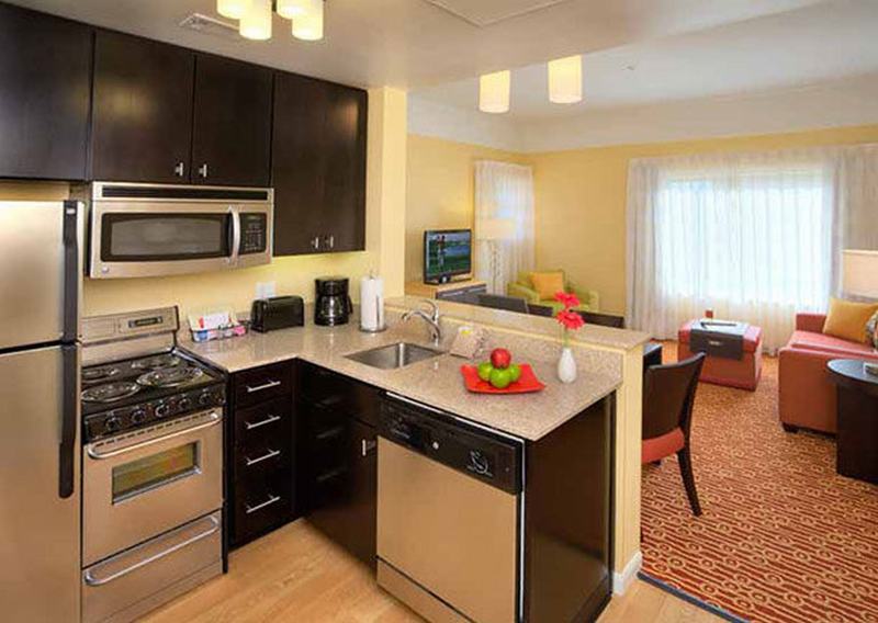 Towneplace By Marriott Suites Portland Vancouver Evergreen Bagian luar foto