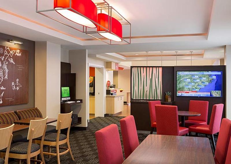 Towneplace By Marriott Suites Portland Vancouver Evergreen Bagian luar foto